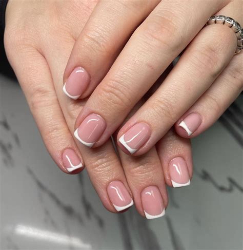 18 Short French Manicure Nail Ideas That Look Super Neat - Pixelify