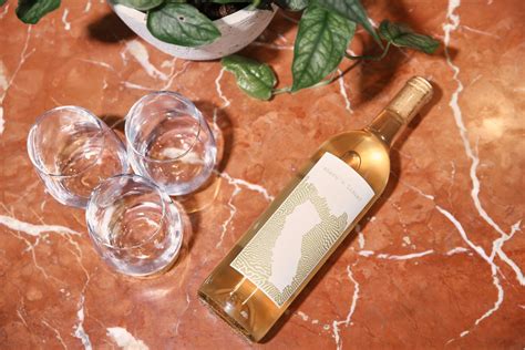 Two Hands - Restaurant in Franklin, TN