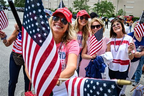 Johnnie Moore: The Pro-'Israel' Pastor Turning His Back on Besieged ...