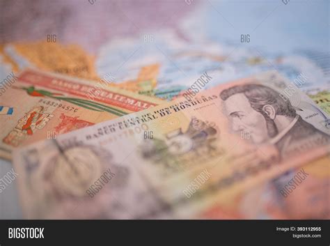 Quetzales A Lempiras