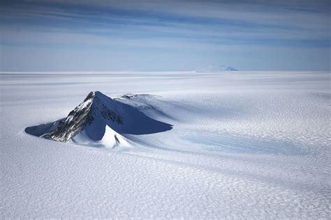 Largest Mountain Antarctica