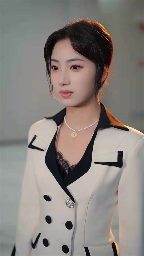 My Husband The Secret Boss Chinese Drama with 91 Episodes - MoboReels