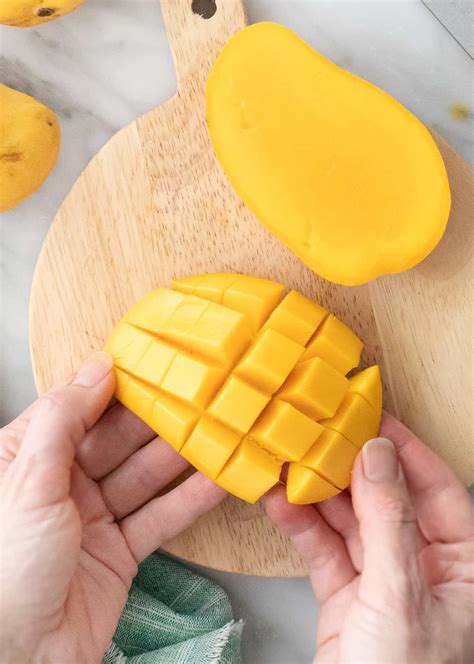 Sliced Mangoes