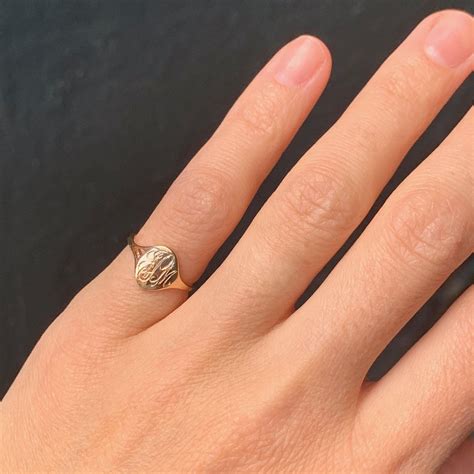 Flat Gold Signet Ring - Size 8.5 | Pinky signet ring, Signet rings ...