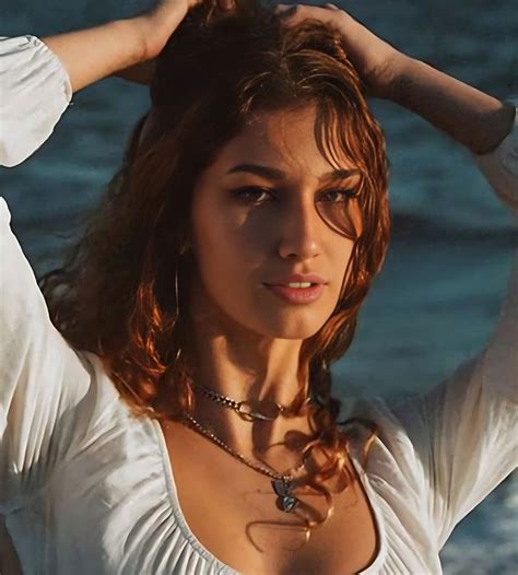 Sydney Vezina (Actress) Family, Net Worth, Age, Biography, Photos, Videos, Career, Boyfriend ...