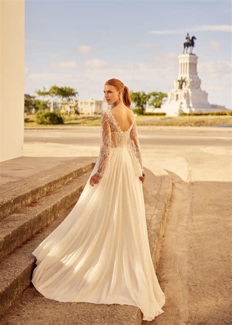 Essense of Australia D3823 - De Bruidsgalerie