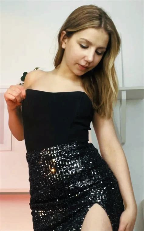 Judy Blooms (@judybloomsofficial) - Urlebird