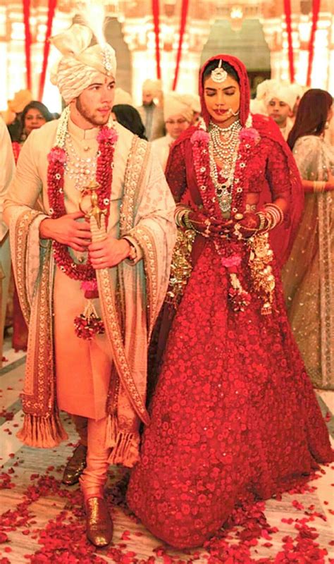 Pin by Artist Clicks on Priyanka Chopra | Indian wedding outfits ...