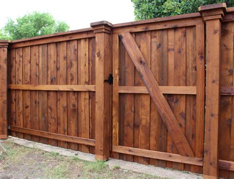 How To Build A Gate On Wood Fence - Design Talk
