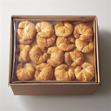 Pillsbury™ Baked Croissant Butter Curved 2.5 oz