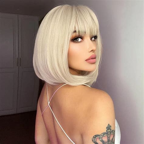 Amazon.com : CLSHES Black Bob Wig with Bangs Short Bob Wigs for Women ...