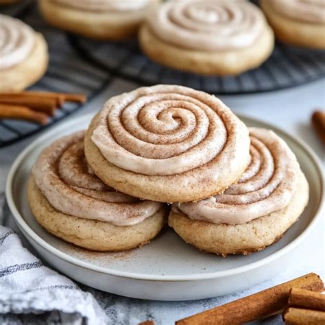 Crumbl Churro Cookies Copycat Recipe - Insanely Good