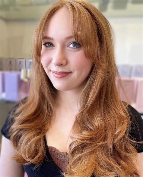 10 Layers With Curtain Bangs Haircuts That Will Elevate Your Look To A ...