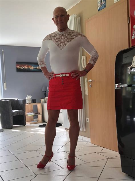 Man in Skirt, men in skirts and heels, men in skirts, men in skirts and ...
