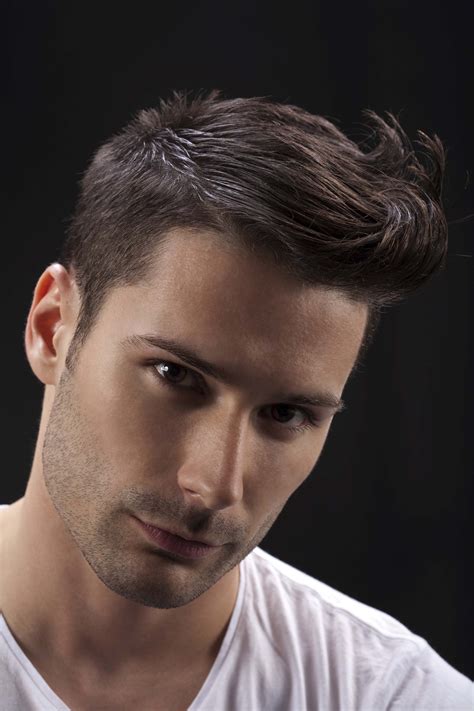 The Best Men's Hairstyles For Oval Faces - alterarelordenpublico