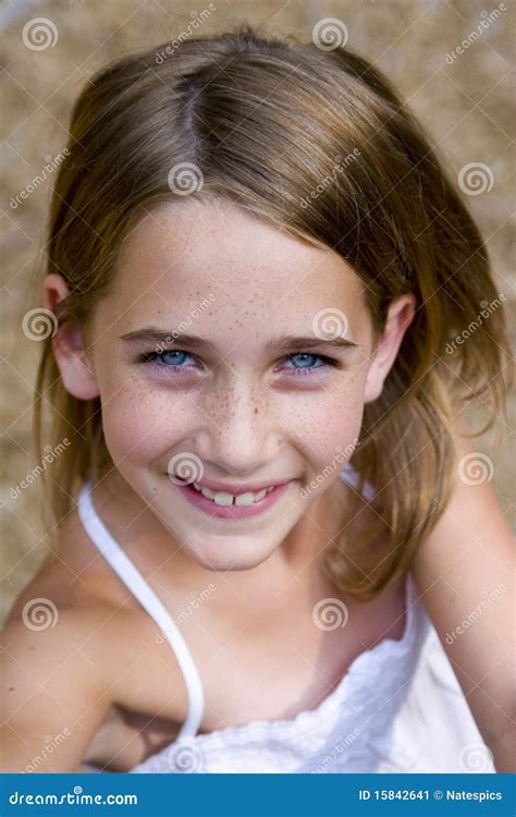 Young Tween Girl Looking Up Stock Image - Image of happiness, youth ...
