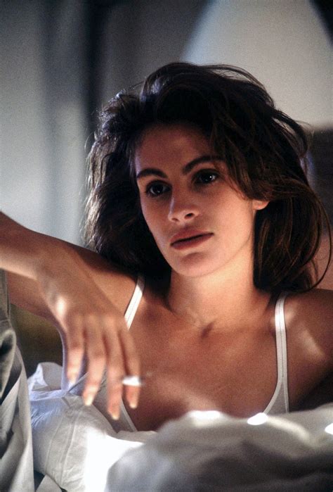 Fabulous Photos Of Young Julia Roberts From Her Life and Early Career