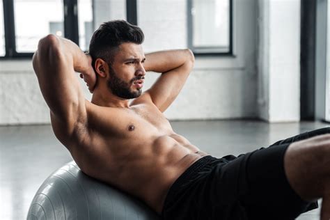 How Often Should You Train Abs? Is Everyday too Much? - Pump Some Iron!
