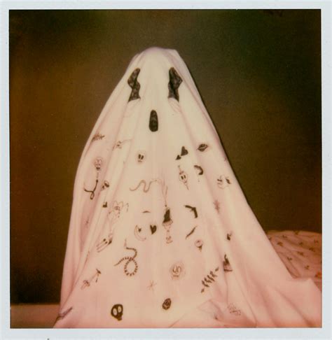 3 Sheet Ghost Costume DIYs