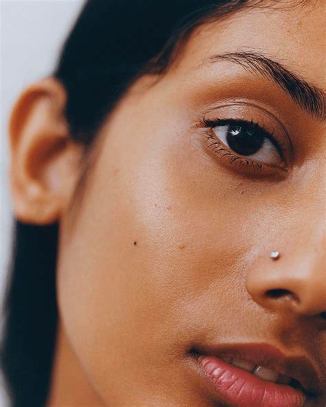 The Red Dot On An Indian Woman39s Forehead What Is It Indian Mark On