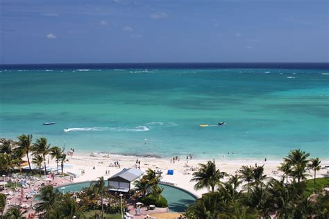 Staff members at Bahamas resort arrested for drugging, assaulting 2 ...