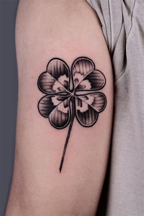30+ Amazing Four Leaf Clover Tattoo Ideas