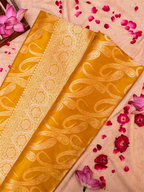Pure Handloom Banarasi Saga Green Paisley Katan Silk Saree – Vandana Sarees