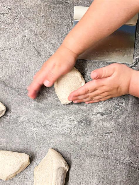 Can Babies Have Sourdough Bread (+ Best Bread for Babies!) - Stretch and Folds