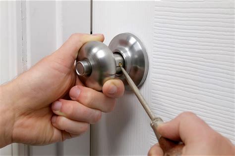 How to Tighten a Door Handle: Quick and Easy Guide – Home Improvement Way