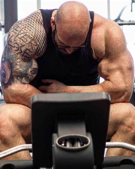 Muscle Lover: Giant strong man from Austria - Gerald Gschiel