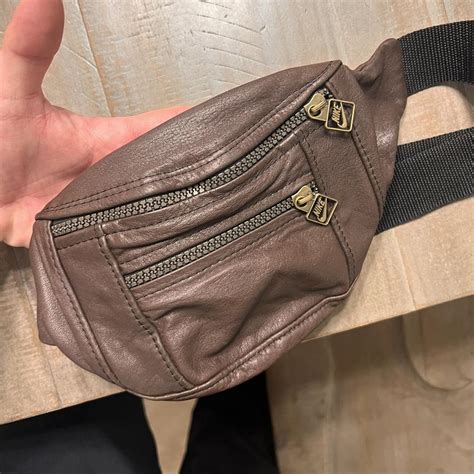 90s Nike Fanny pack - Depop