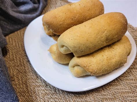 Bread Roll Spanish at Spencer Maconochie blog