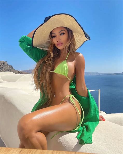 Cj Miles | Scrolller