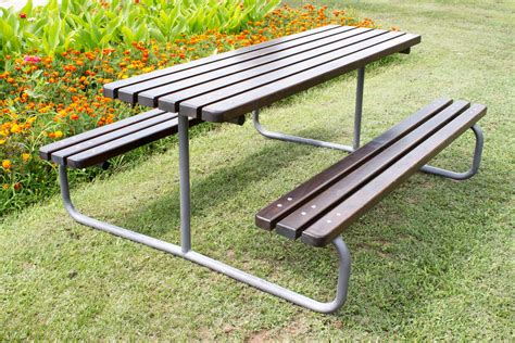 Metal Picnic Table 113 & designer furniture | Architonic