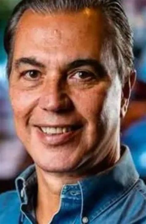 A jornada de 27 anos do homem que resolveu dar a volta ao mundo a pé ...