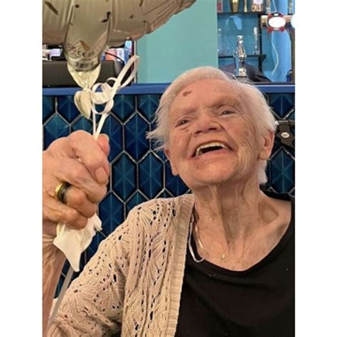 'Much-loved' mum among 26 Leicester Mercury death notices this week ...