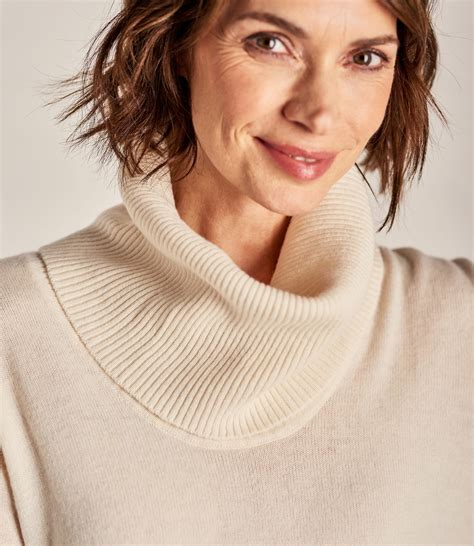 Womens Cream Sweaters at Mary Sprent blog