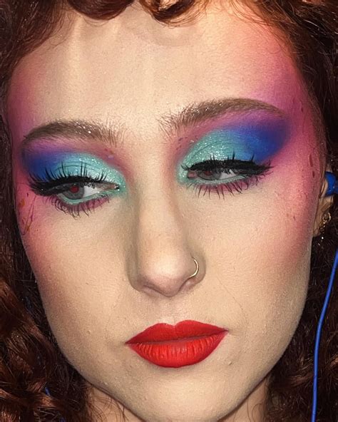 chappell roan backstage in sydney | Makeup inspiration, Eye makeup art ...