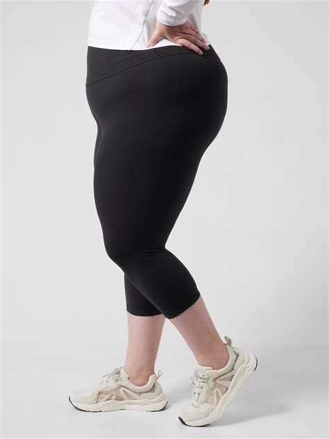 Capri Yoga Pants Gap