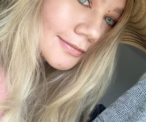 I read about double lined lip being the reason someone doesn’t look ...