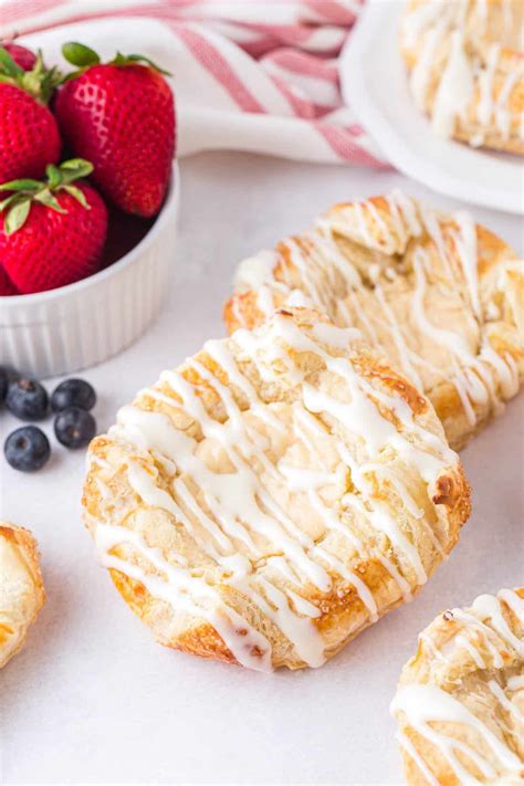 Cream Cheese Danish Pastry Calories at Eleanor Noel blog