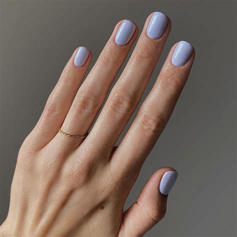 La "Glow French" sera la manucure la plus demandée au printemps | Vogue ...