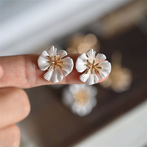 4pcs White Flower Earring With Loop, Gold Plated Brass, Jewelry Making ...