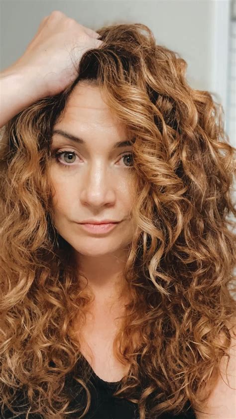 Naturally curly hair color ideas – Artofit