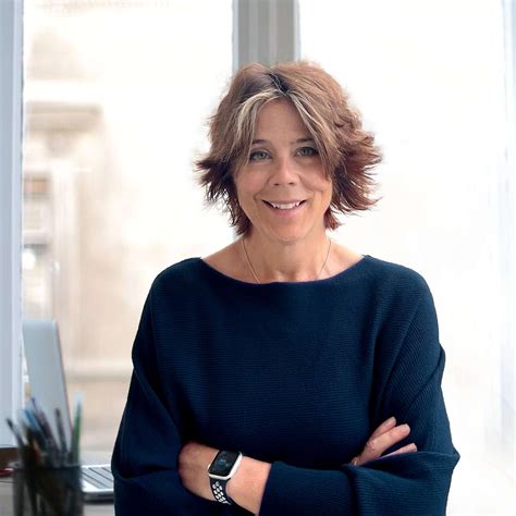 Jennifer Austin - Top Artist