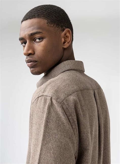 How To Style A Flannel Shirt Our Best 15 Tips in 2025 | FashionBeans ...