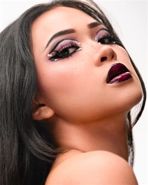 NATALIE TRAN | Psilocybae Model & MUA: @itsnatalietran 📸: @kriziastudios Cinematographer ...