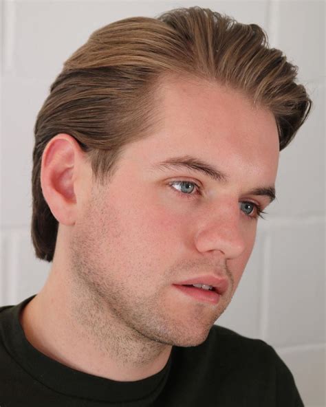 30 Side Part Haircuts: A Classic Style for Gentlemen | Comb over ...