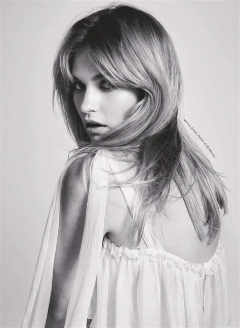 Lily James Nude And Sexy (24 Photos) | #The Fappening