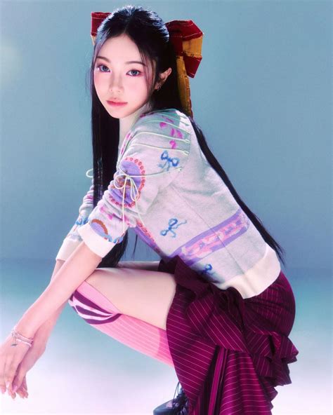 IAN 이안 H2H | Hearts2Hearts ‘The Chase’ Image Teaser #06 Hearts2Hearts The 1st Single 【The Chase ...